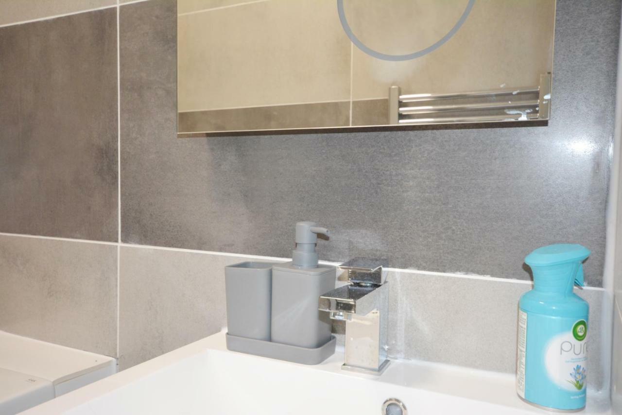 London Modern 4 Bedroom Apartment Ngoại thất bức ảnh